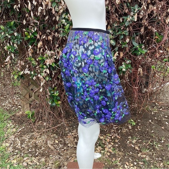 💋Elie Tahari Floral Mesh Metallic Chain Fringe A-Line Flouncy Skirt - Picture 3 of 9